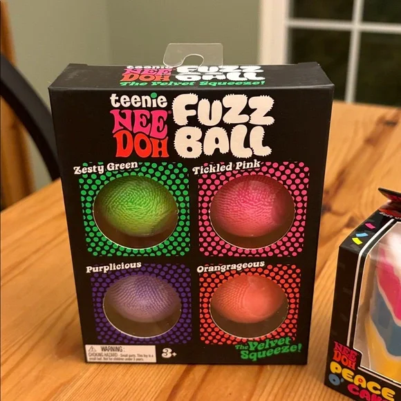 Nee doh bundle fuzz balls cake and purple glow cube - Picture 2 of 11